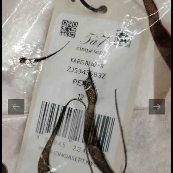 Cinq-a-sept Women's Tailored-jacket - Picture 3 of 3